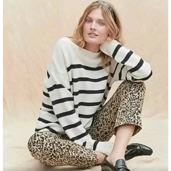 J. Crew Women's 100% Merino Wool Crewneck Sweater Super Soft Size L - Picture 3 of 9